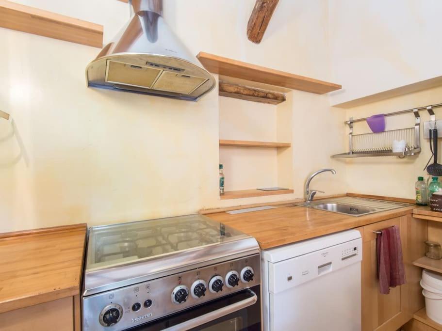Charming Luxury Trastevere Apartment Rome